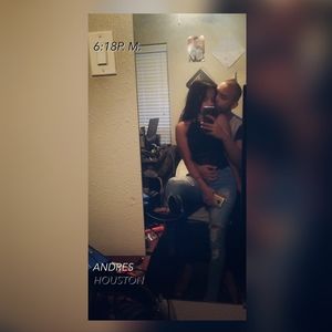 Meet your Posher, Andres felipe